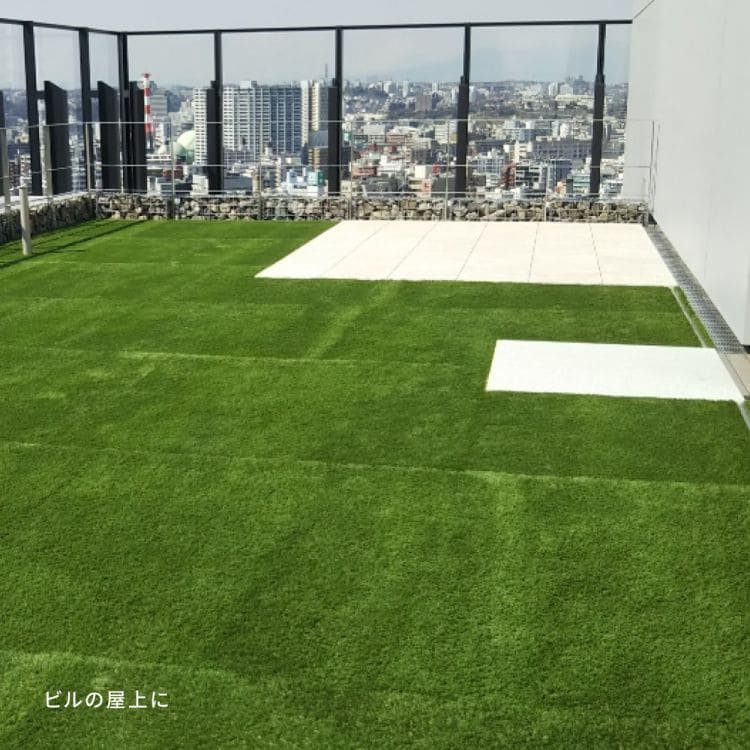 人工芝ロール日本製切り売り1mカット高耐久耐久性国産透水長持ちベランダテラス庭バルコニー屋外屋上リアル防炎静電気室内競技用リアル人工芝業務用シートマットおしゃれ格安家庭用丈夫