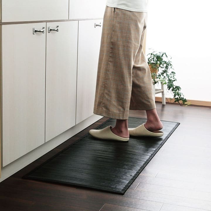 キッチンマット竹天然素材50200拭ける無地おしゃれ厚手滑りにくい和風バンブー長め50×200大きい抗菌防臭竹ラグブラウンブラックアジアン幅広一人暮らし高級風水シンプル隙間スリム北欧疲れない