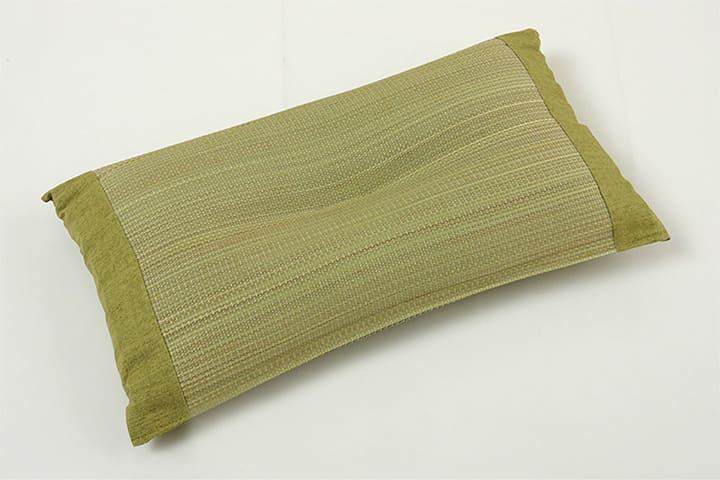 枕まくらい草通気性蒸れないくぼみ型小さい国産寝具昔ながら30×50リラックス寝やすい夏昼寝ごろ寝爽快快眠男性女性寝返り横向き日本製ギフト母の日父の日おしゃれ昼寝用オールシーズン一般的