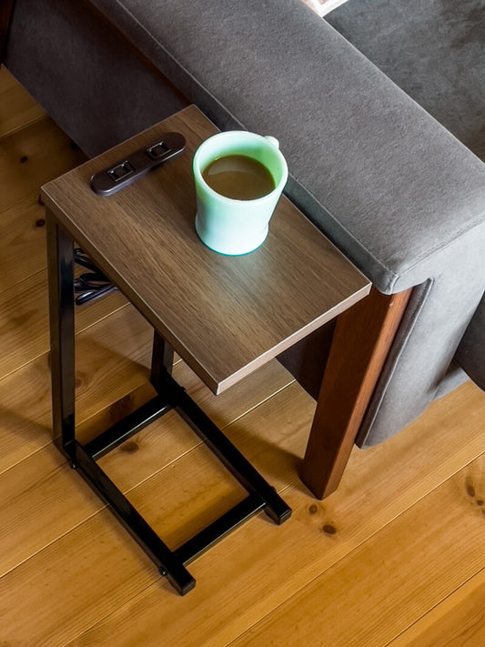 サイドテーブル