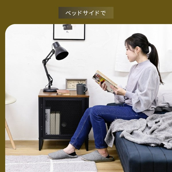 サイドテーブル収納付きサイドラック収納棚扉付き幅45コの字黒アイアンベッドサイドディスプレイラックマガジンラックベッド横鉄鉄製