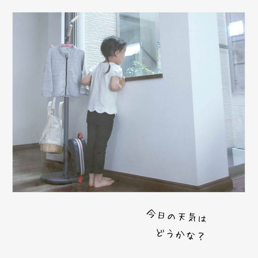 ポールハンガー子供木製キッズスリム高い北欧洋服掛けポール天然木スタンドシンプルフック背が高い玄関小さめハンガーラックおしゃれラックシェルフ格安狭い場所コートハンガー洋服服コート